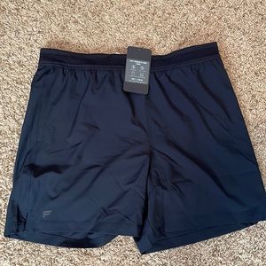 Fabletics 5” Fundamental Shorts (Black, Lined) - Large